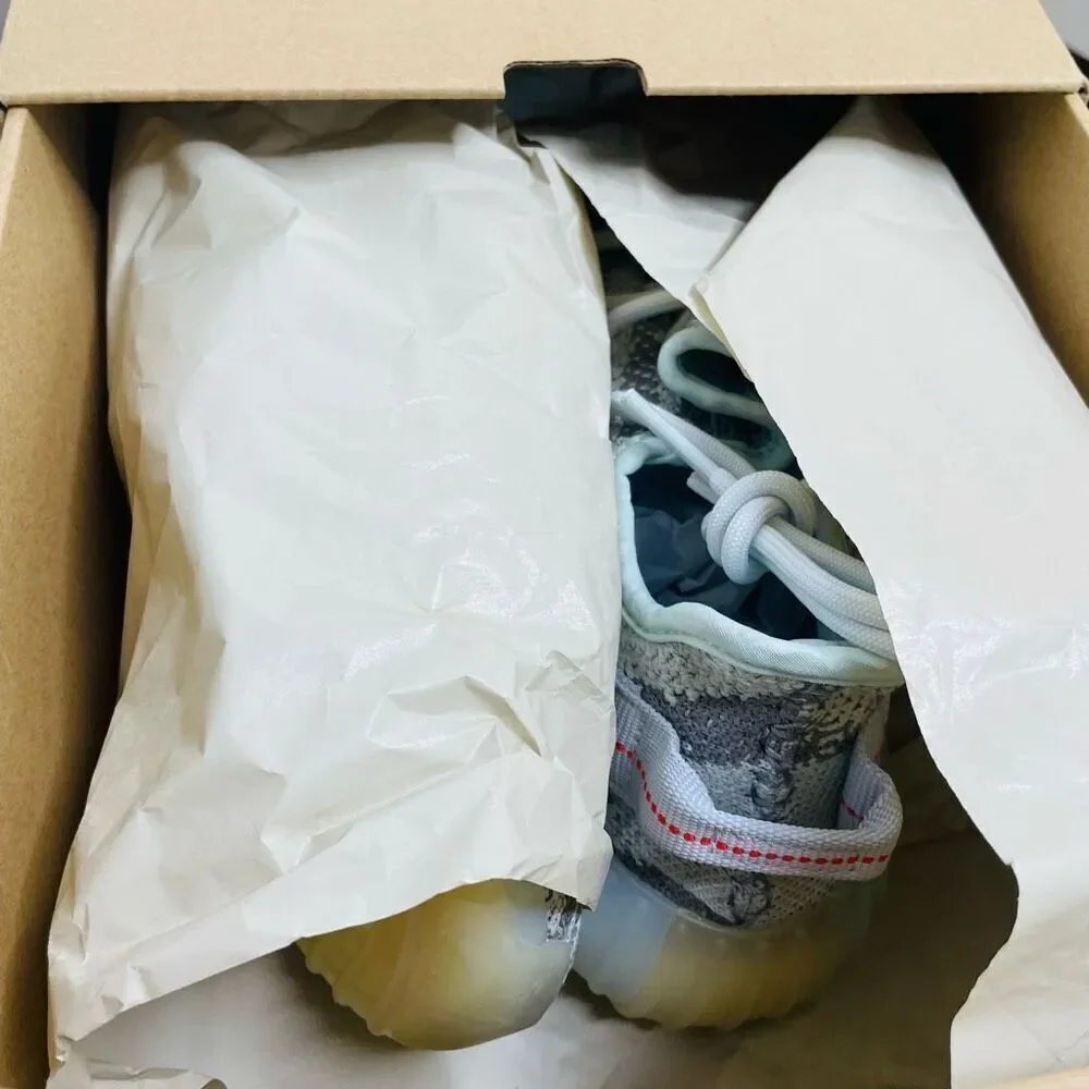 NEW Adidas Yeezy Boost 350 V2 Blue Tint Mens Size 6 / 7.5 Womens GW3773 NWT Box